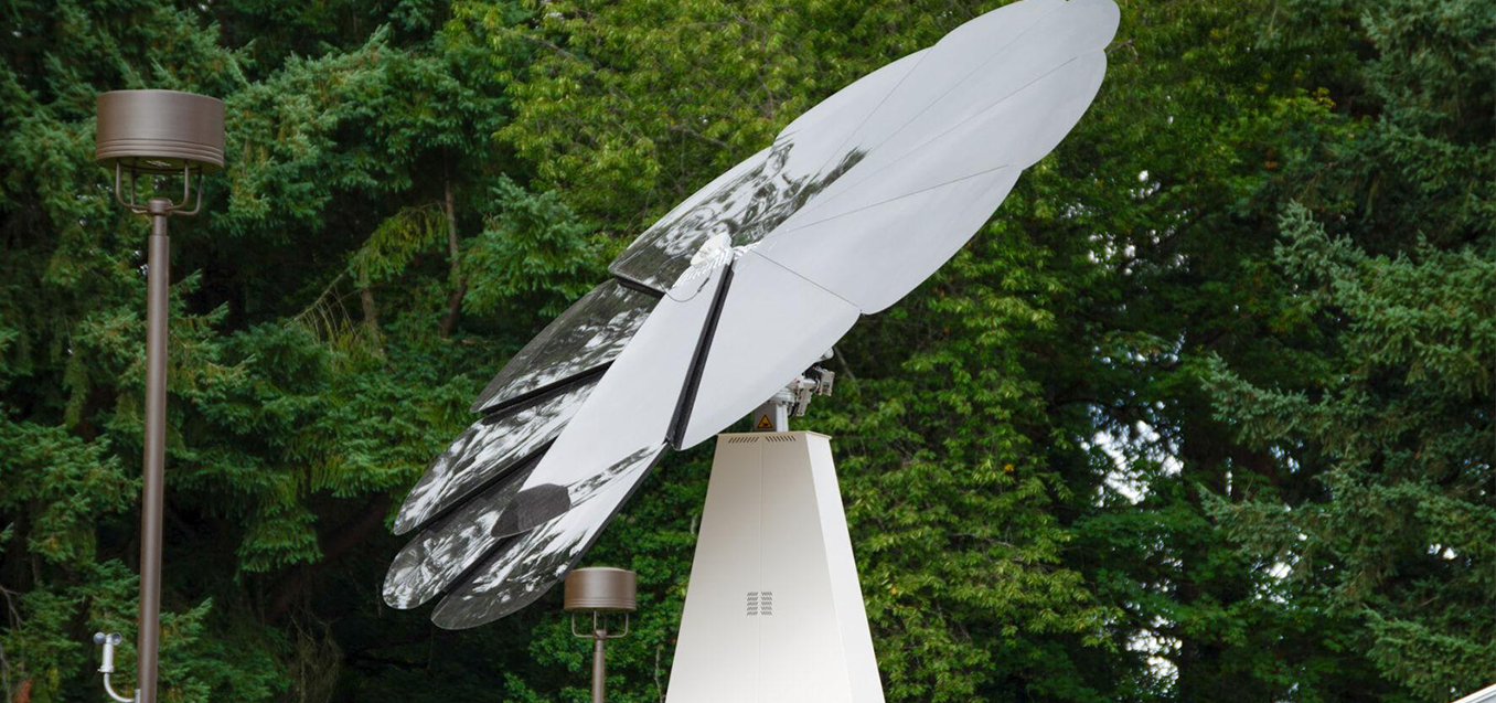 SmartFlower at Lake Oswego High School in Oregon